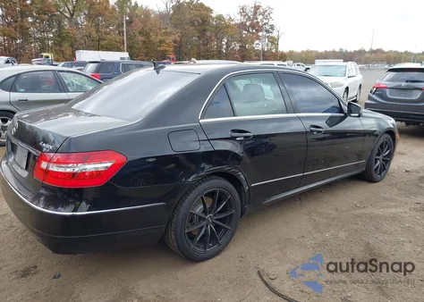2010 Mercedes-Benz E 350 4Matic из США, поврежденный, VIN WDDHF8HB7AA207492